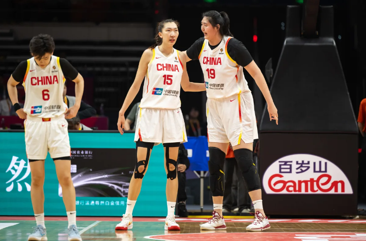华体会中国-中国女篮vs捷克前瞻：张子宇王思雨率队死磕劲敌 赢球即晋级